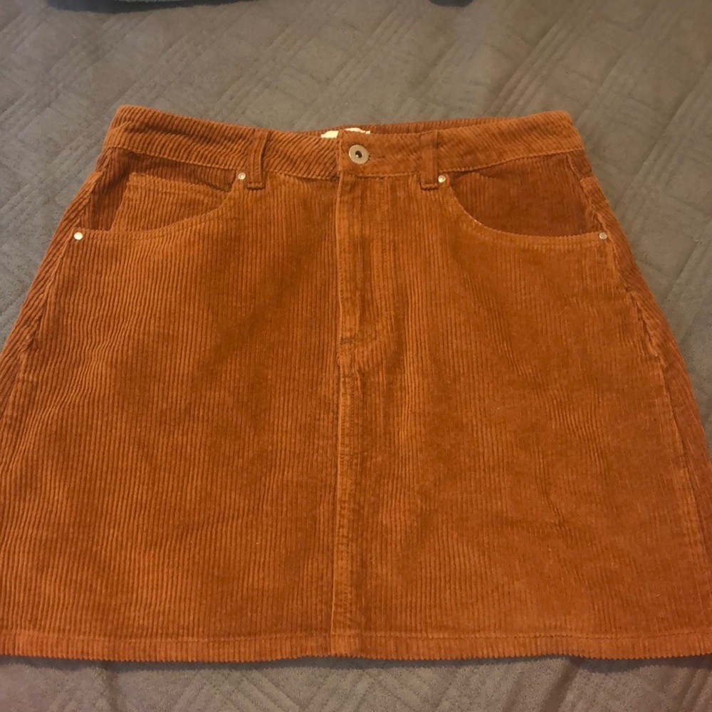 Corduroyed skirt